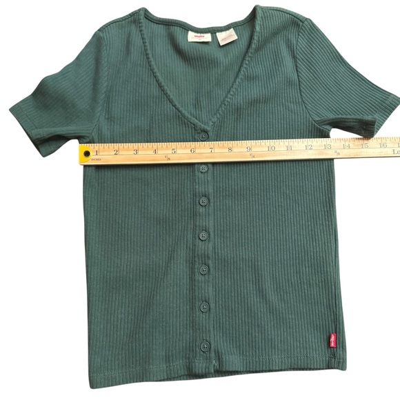 Levi's Women's MUSE SHORT SLEEVE T-SHIRT - Picture 7 of 8